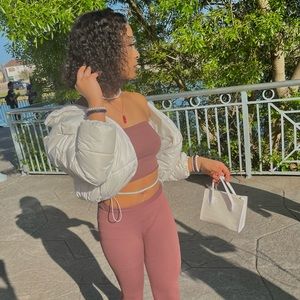 Meet your Posher, Alysia